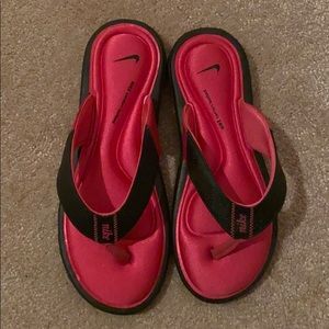 Nike flip flops
